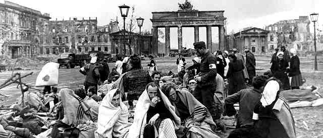 Brandenburger Tor (Mai 1945)