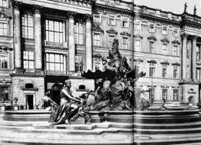 Stadtschloss mit Neptunbrunnen