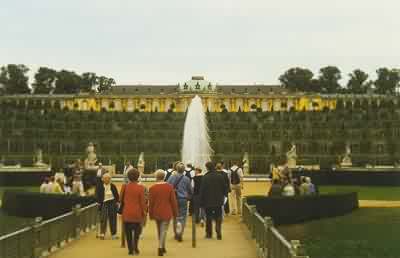 vorm Schloss
